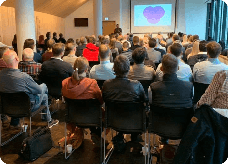 Veni får over 100 personer på Teams Frokostseminar